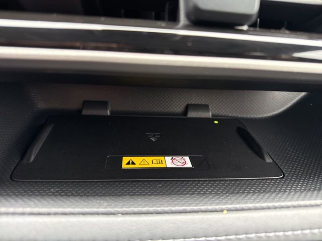 Used 2023 Toyota Highlander XLE image 17