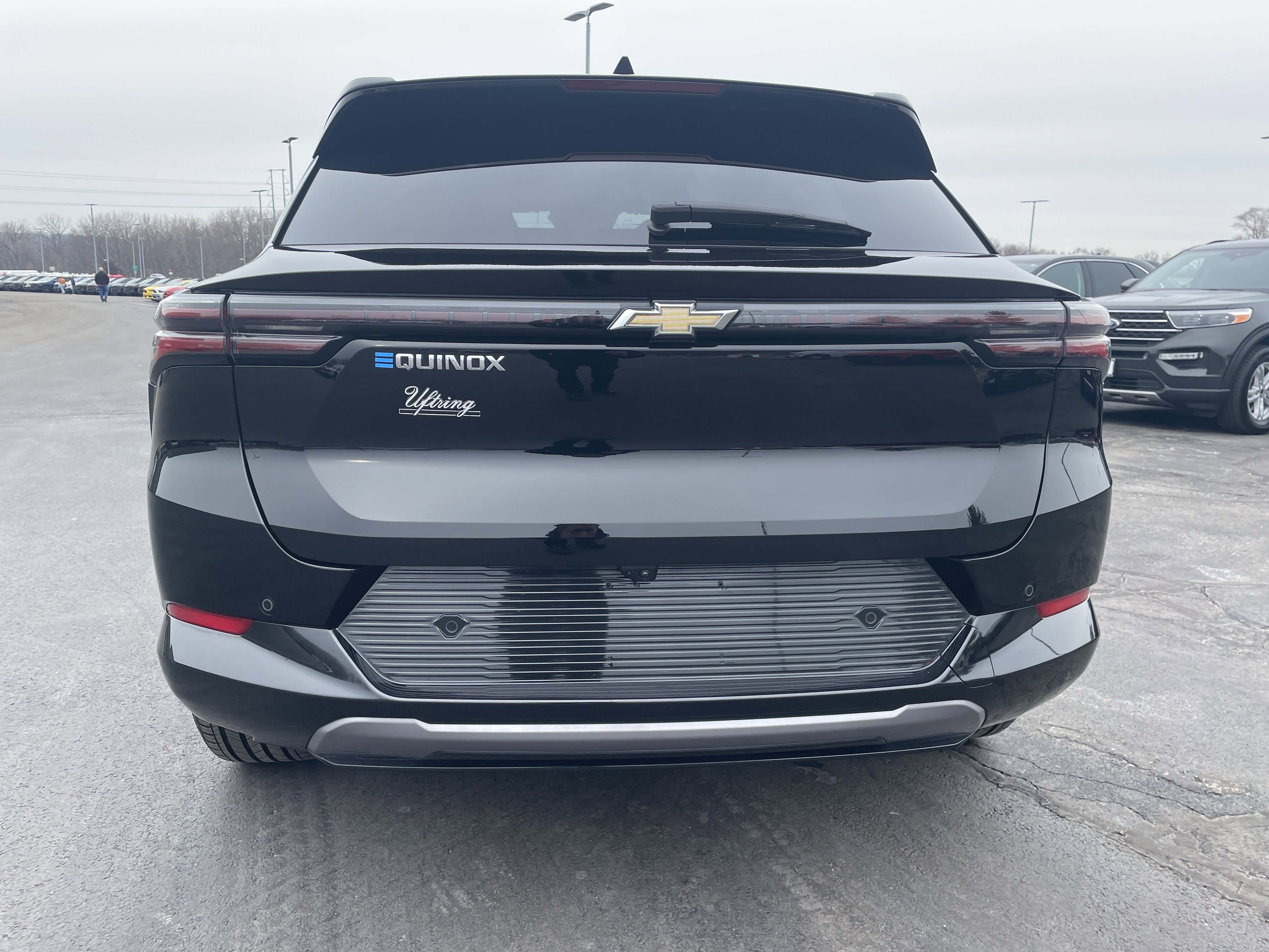 Used 2024 Chevrolet Equinox EV LT image 4