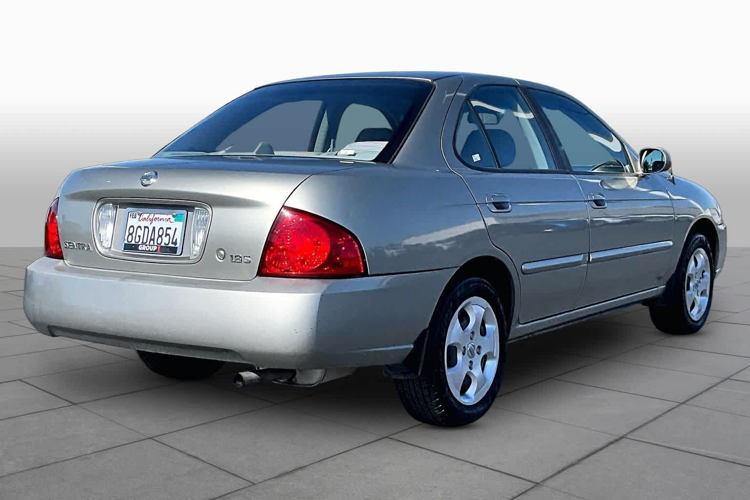 Used 2004 Nissan Sentra S FWD image 12