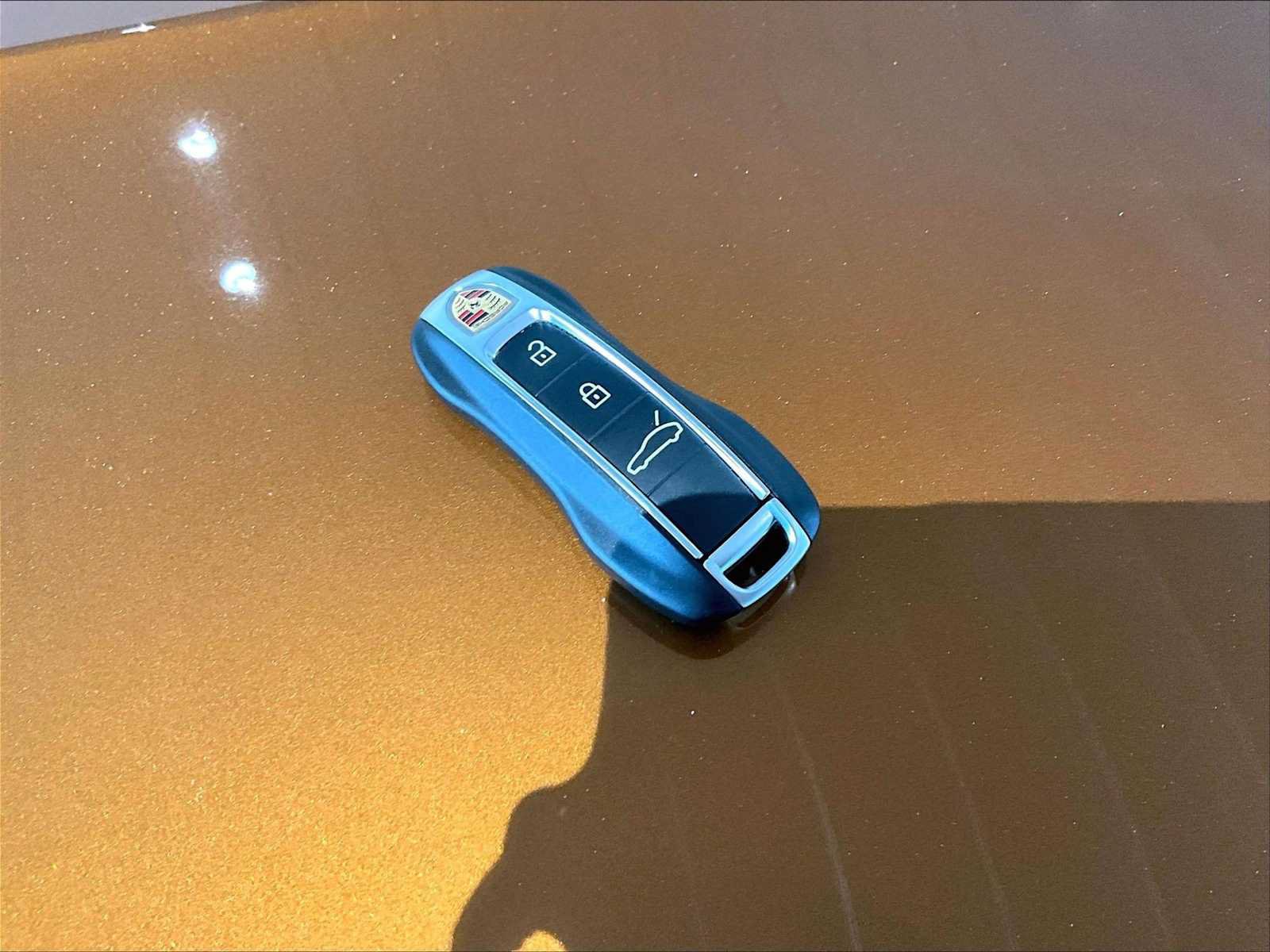 Used 2025 Porsche Panamera 4 AWD/4WD image 34