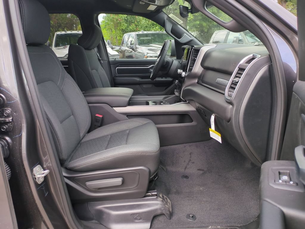 New 2026 RAM 1500 Big Horn AWD/4WD image 16