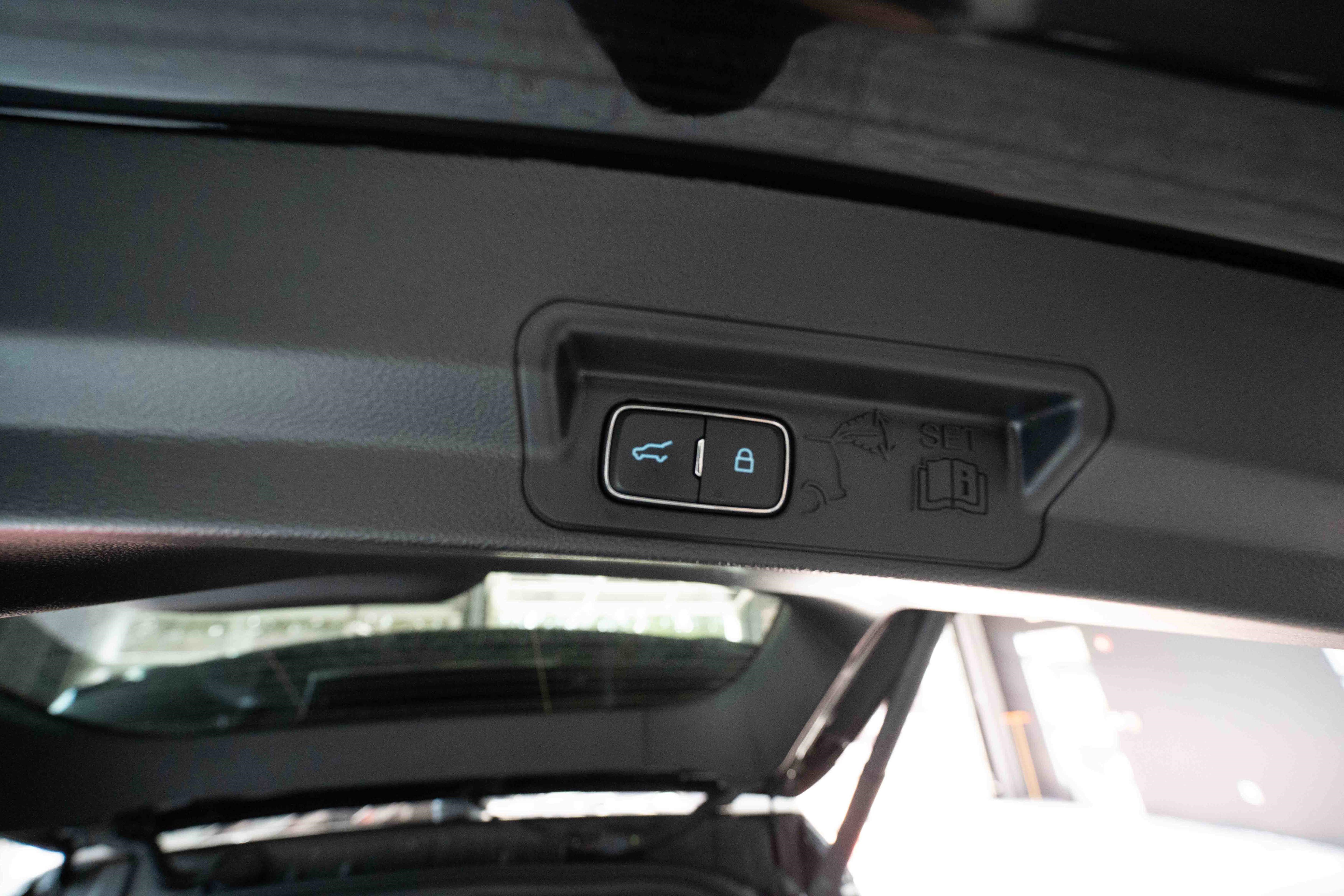 Used 2025 Ford Explorer Platinum w/ LUX Leather Package image 29