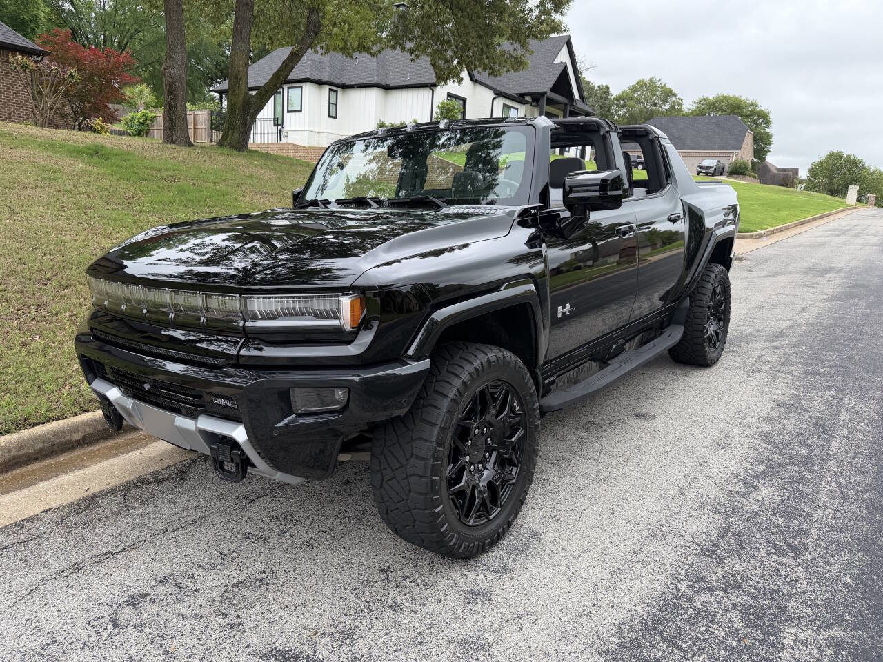 Used 2025 GMC Hummer EV 2X AWD/4WD image 2