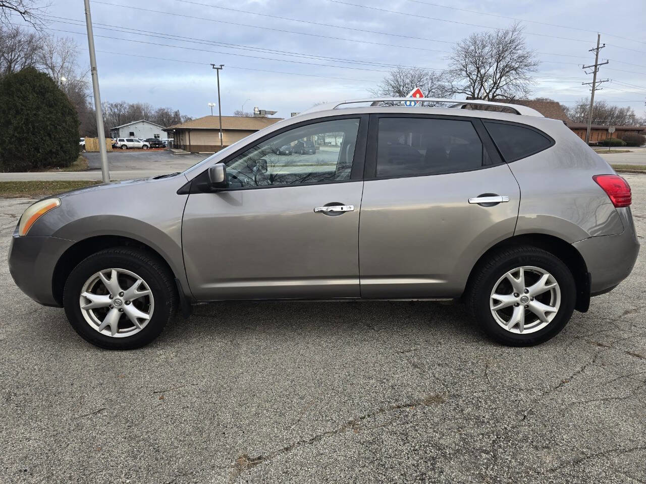 Used 2010 Nissan Rogue SL w/ Premium Pkg image 5