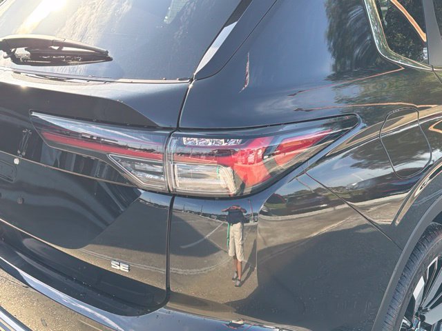 New 2026 Mitsubishi Outlander SE FWD image 12