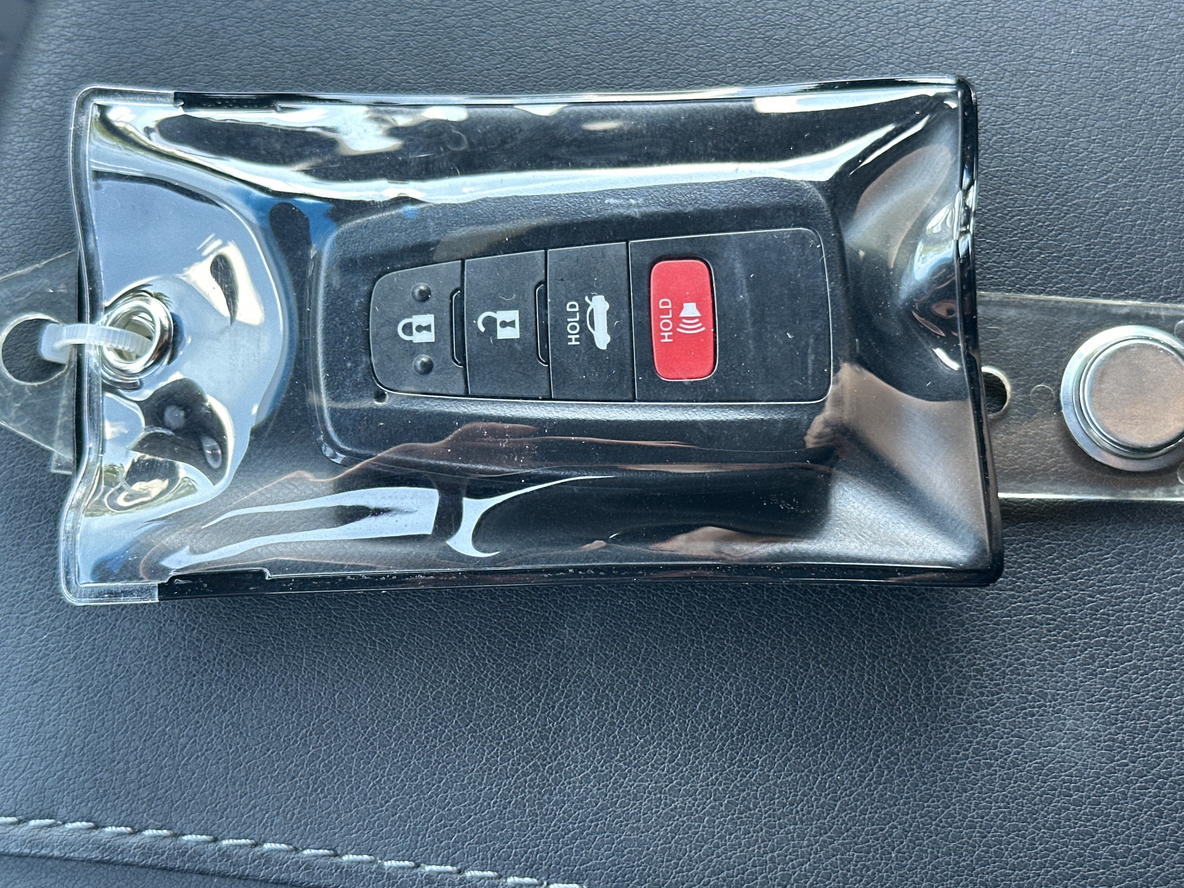 Used 2023 Toyota Venza XLE AWD/4WD image 35
