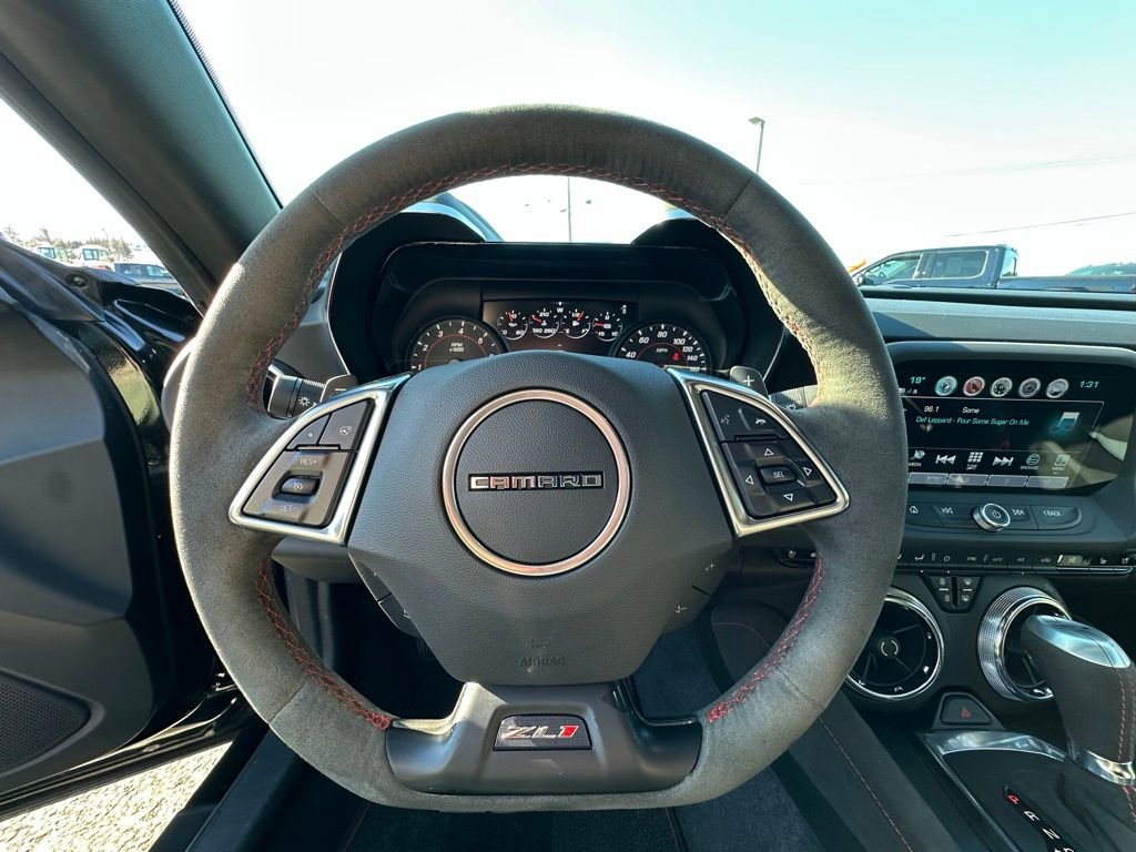 Used 2018 Chevrolet Camaro ZL1 image 4