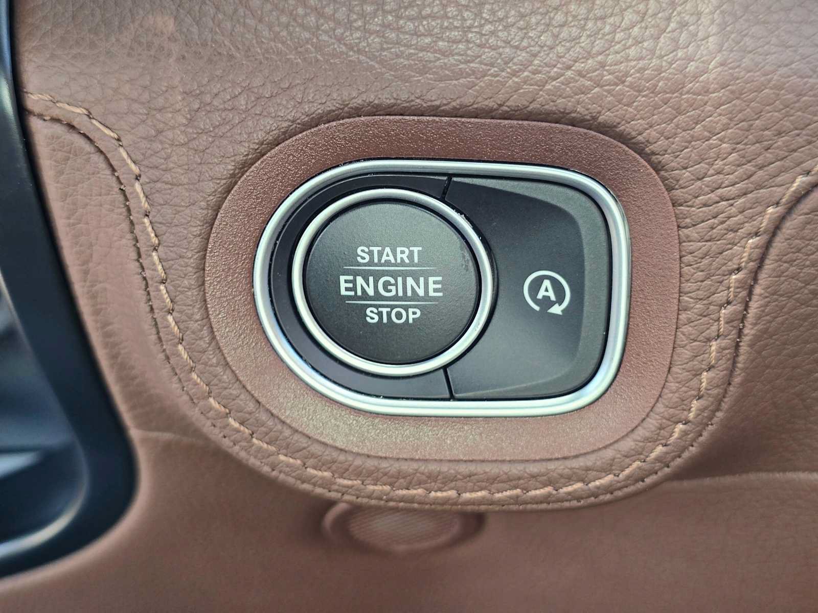 Used 2024 Mercedes-Benz GLE 450 4MATIC image 35