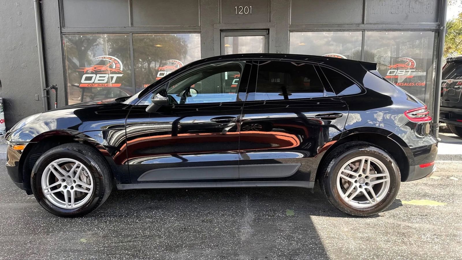 Used 2016 Porsche Macan S AWD/4WD image 3