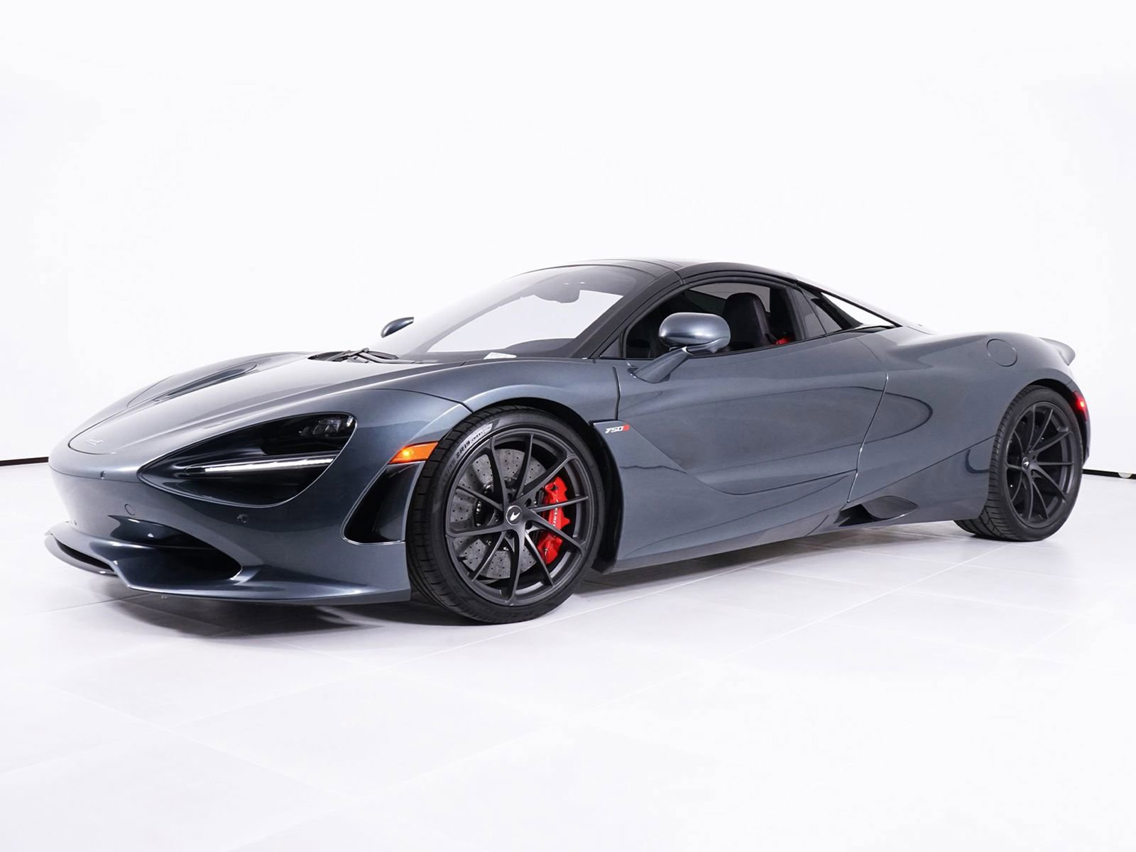 Used 2024 McLaren 750S Spider image 13