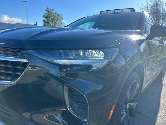 Used 2022 Buick Envision Essence w/ Technology Package I AWD/4WD image 27