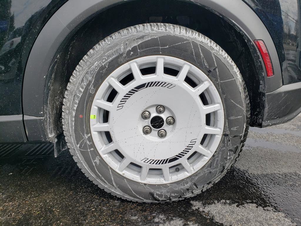 New 2026 Ford Mustang Mach-E GT image 12