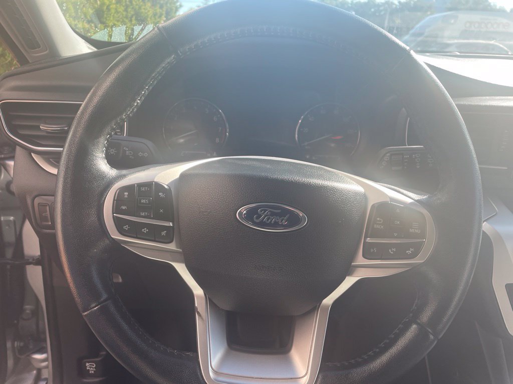 Certified 2022 Ford Explorer XLT w/ Equipment Group 202A AWD/4WD image 14
