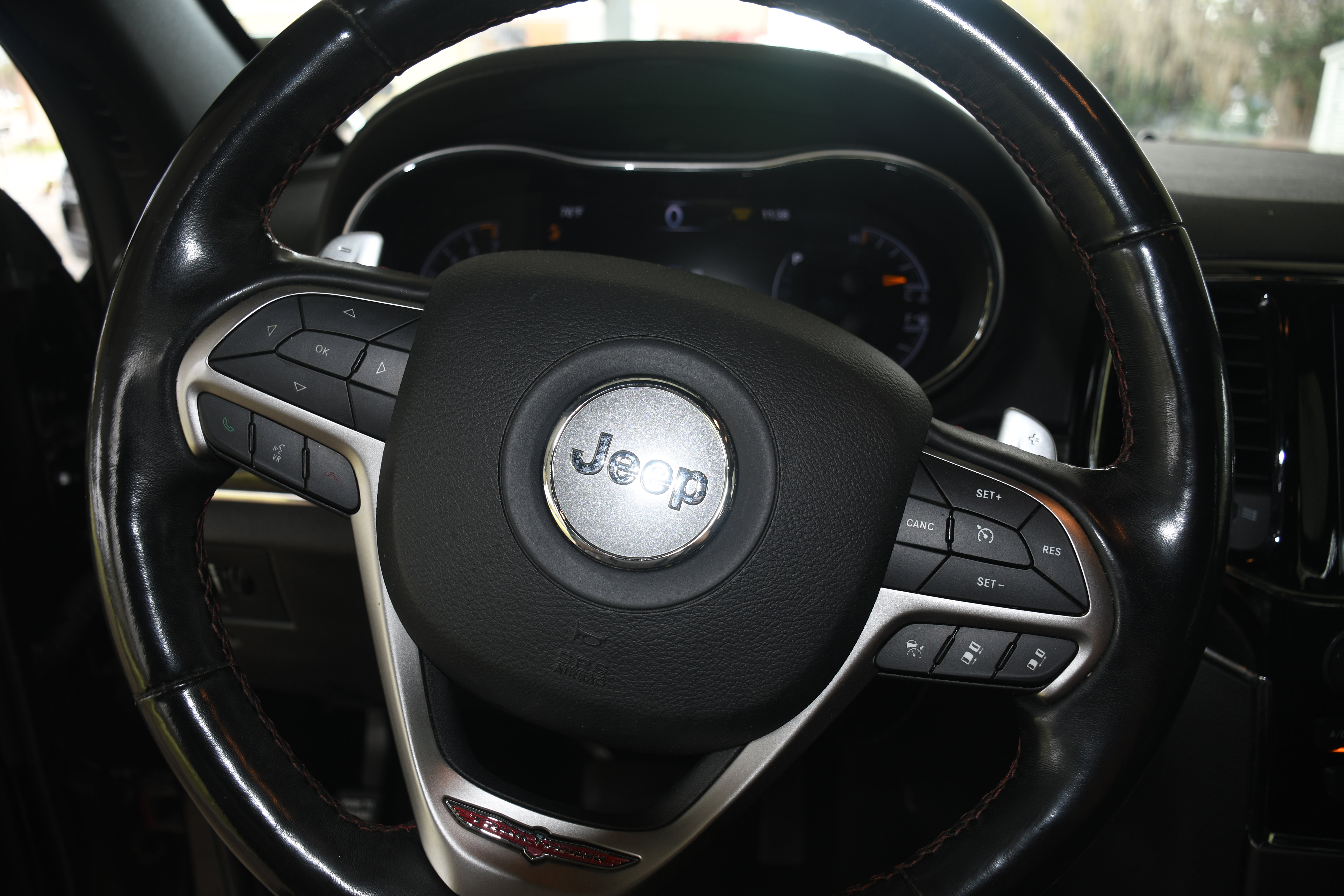 Used 2020 Jeep Grand Cherokee Trailhawk w/ Trailhawk Luxury Group image 14