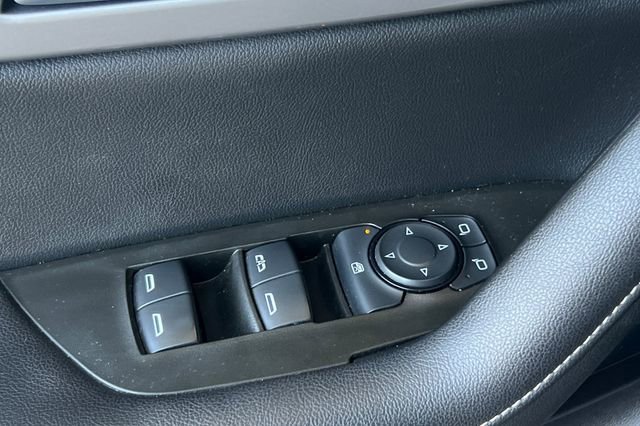 Used 2023 Chevrolet Blazer LT w/ Midnight/Sport Edition FWD image 12
