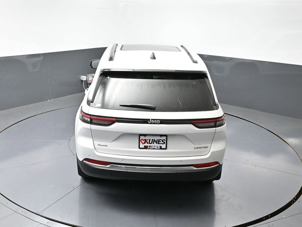 New 2025 Jeep Grand Cherokee Limited w/ Trailer Tow Package image 46