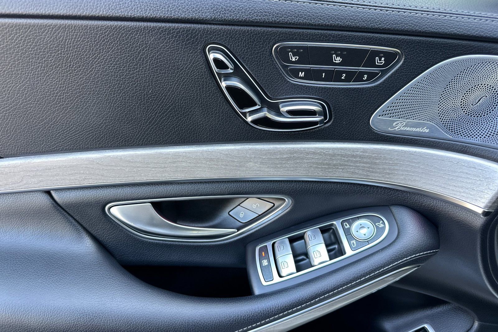 Used 2016 Mercedes-Benz S 550 Sedan image 13