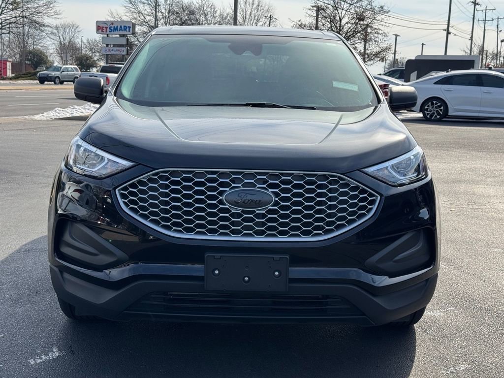 Used 2023 Ford Edge SE image 8