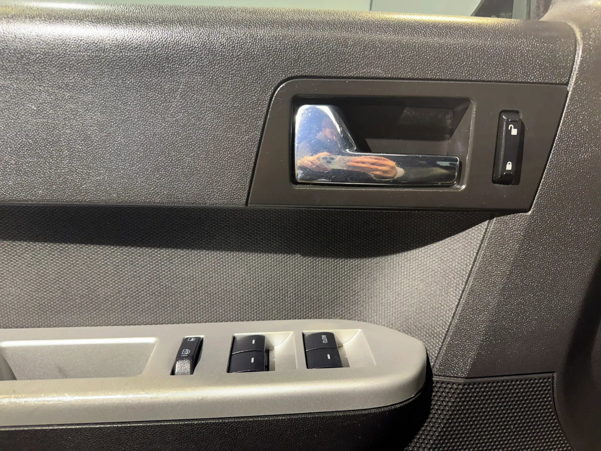 Used 2008 Mercury Mariner Premier image 9