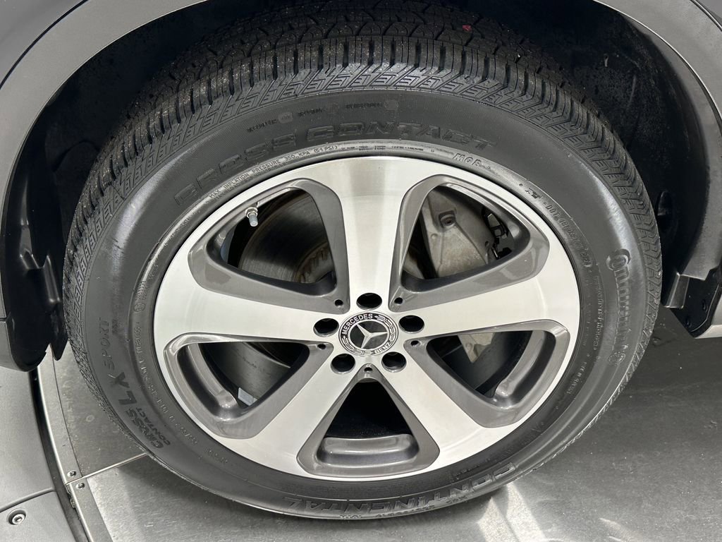 Certified 2022 Mercedes-Benz GLC 300 4MATIC w/ Multimedia Package Lite image 13