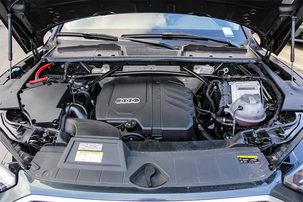 Used 2023 Audi Q5 2.0T Premium w/ Convenience Package image 28