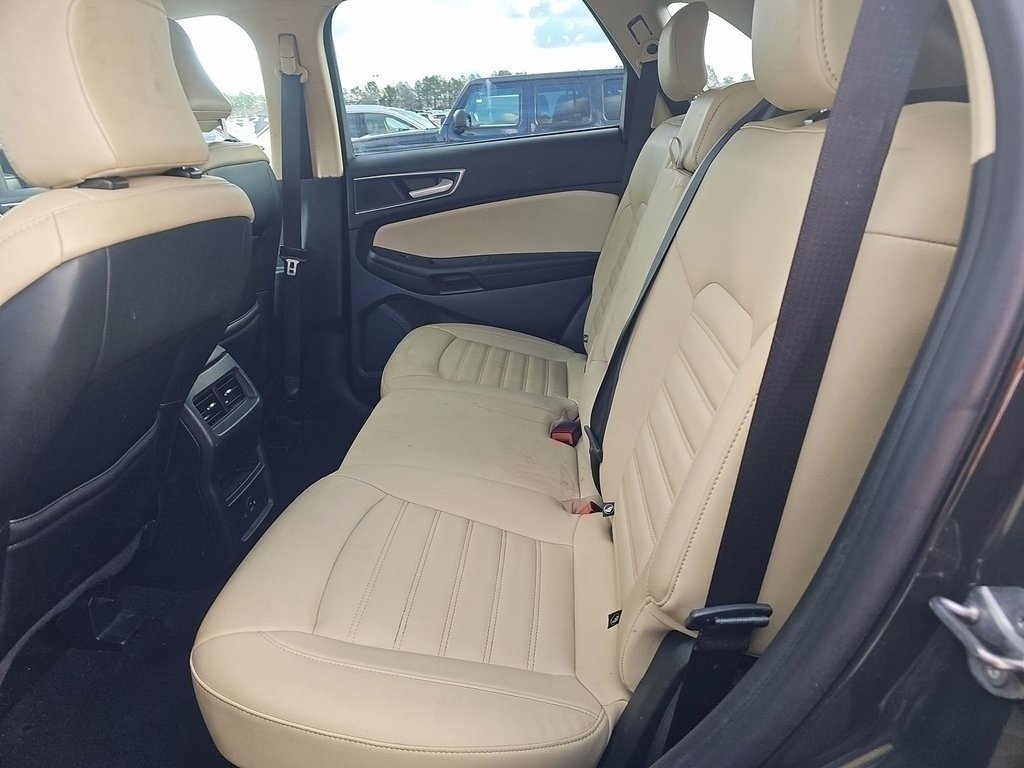 Used 2022 Ford Edge SEL image 5