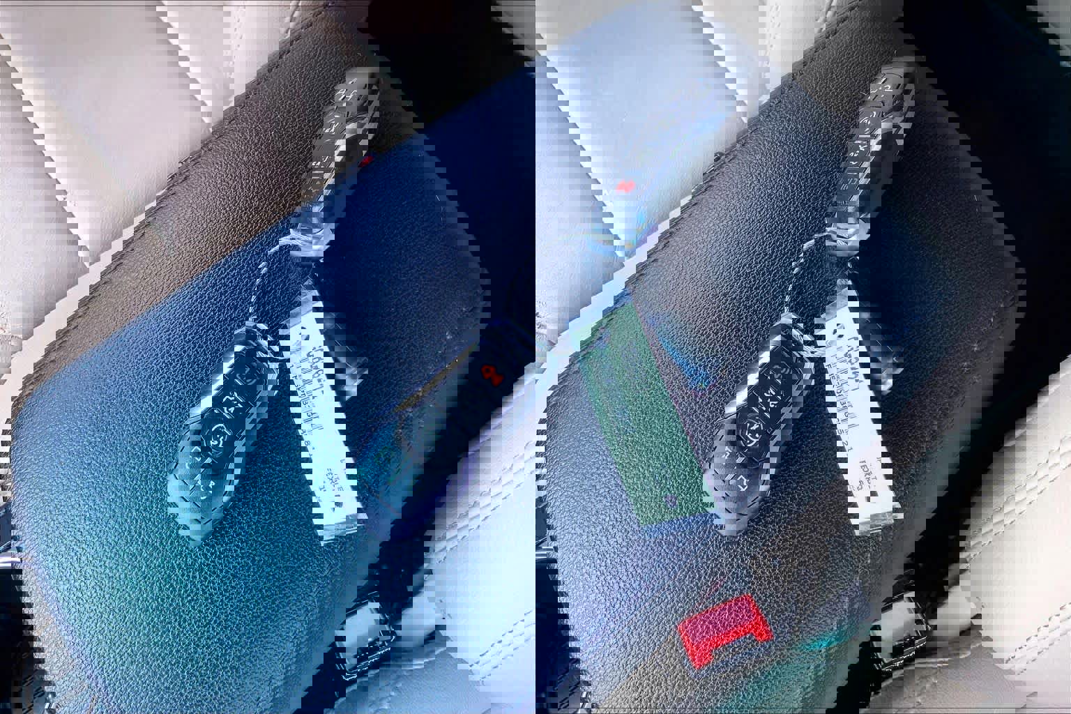 Used 2016 Ford Explorer XLT w/ Equipment Group 202A image 14