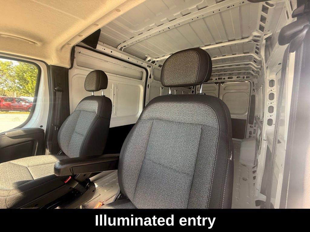 New 2025 RAM ProMaster Tradesman w/ Convenience Group image 22