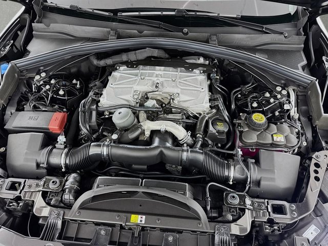 New 2026 Jaguar F-PACE SVR image 32