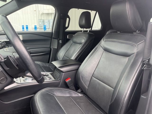 Used 2020 Ford Explorer Limited w/ Class III Trailer Tow Package image 12