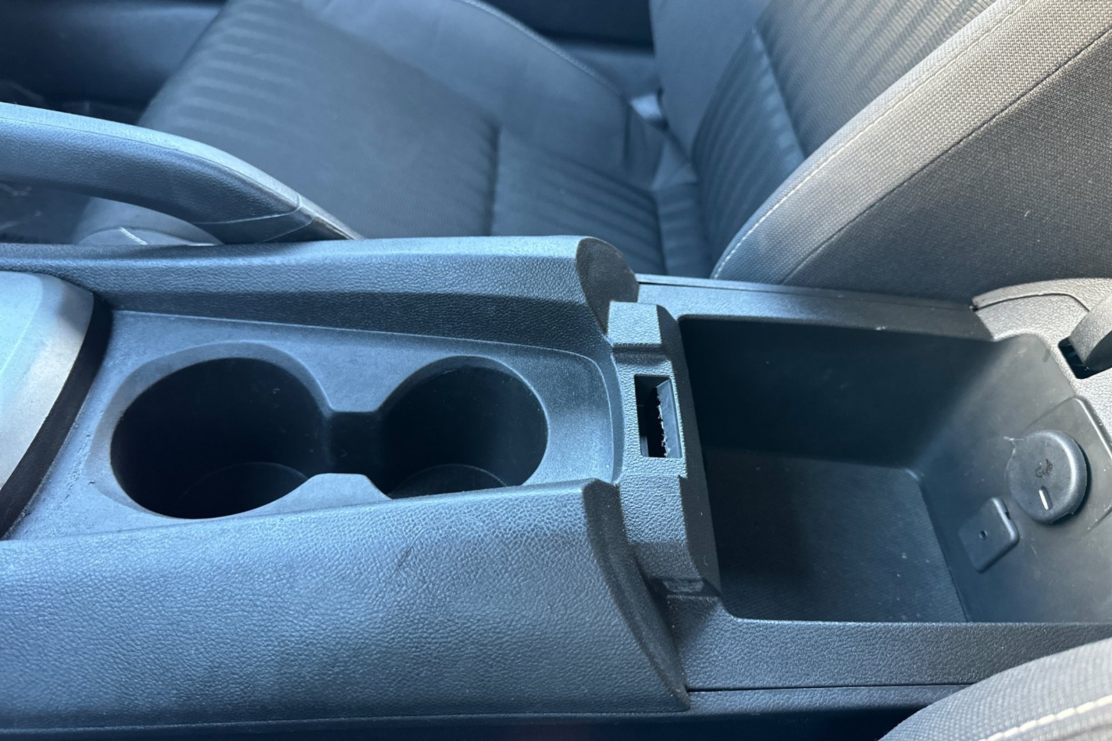Used 2015 Chevrolet Camaro LS RWD image 30
