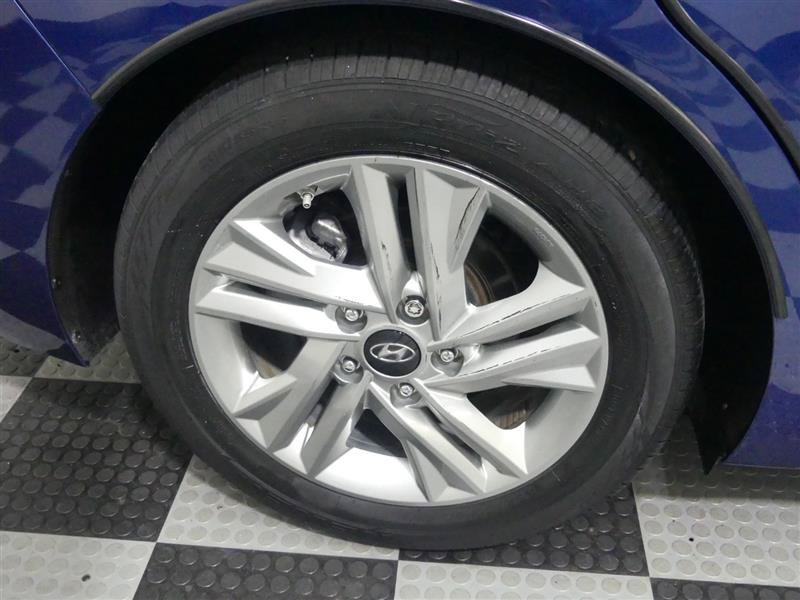 Used 2020 Hyundai Elantra Value Edition FWD image 17