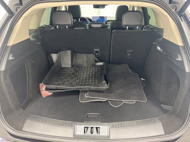 Certified 2025 Lincoln Corsair Grand Touring w/ Equipment Group 301A image 11