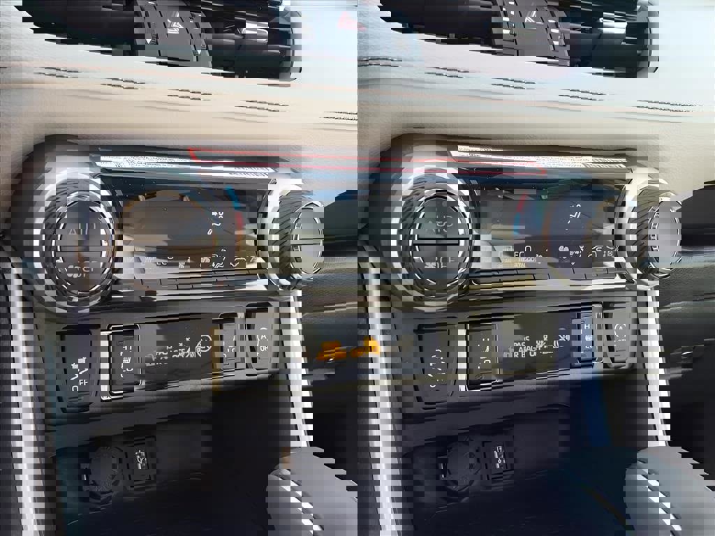 New 2025 Toyota RAV4 XLE Premium image 19