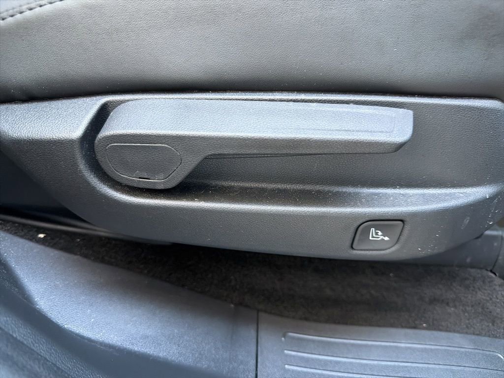 Used 2025 Hyundai Santa Fe SEL image 24