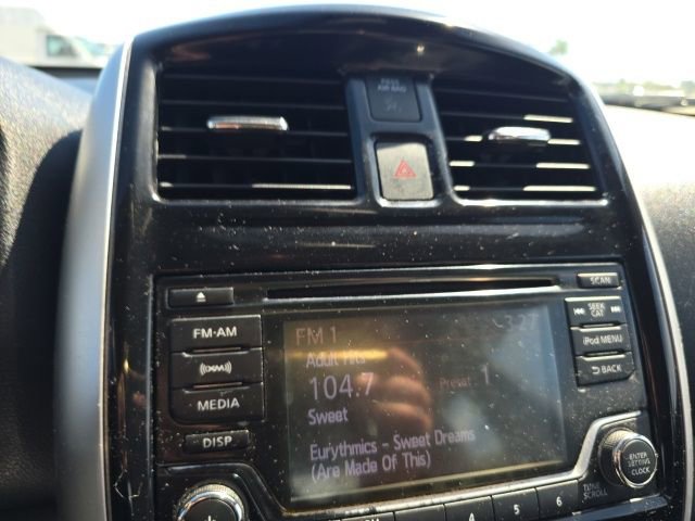 Used 2018 Nissan Versa SV w/ SV Special Edition Package image 11