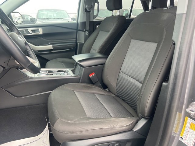 Certified 2023 Ford Explorer XLT w/ Class IV Trailer Tow Package image 18