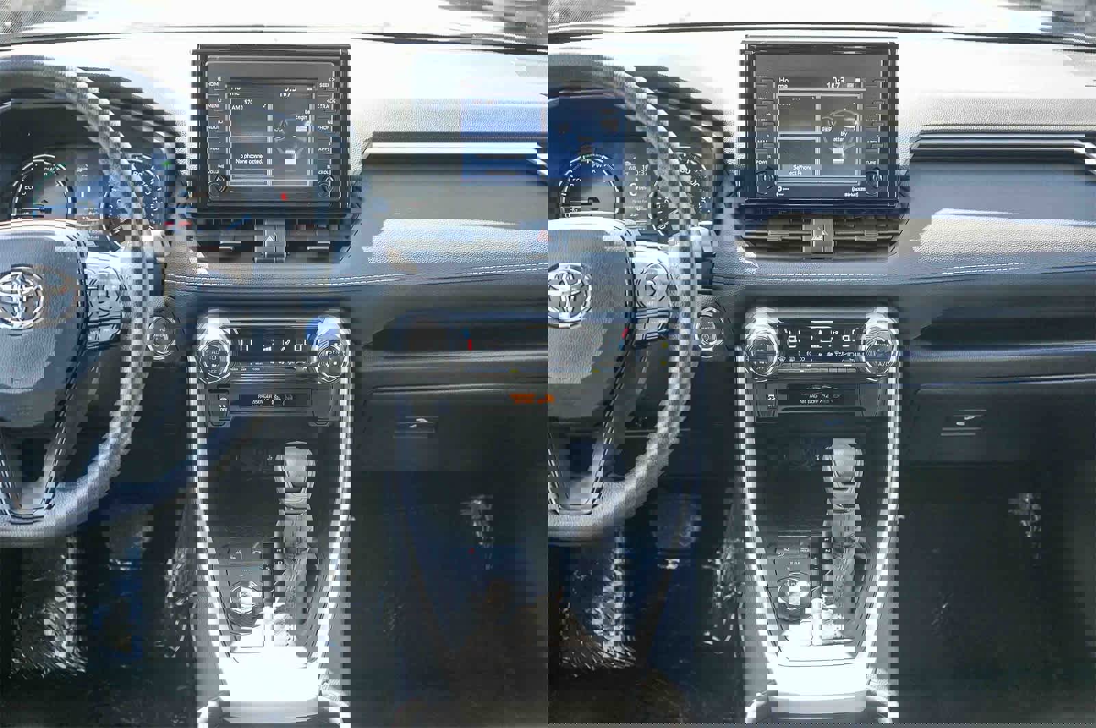 Used 2022 Toyota RAV4 XLE w/ Convenience Package image 12