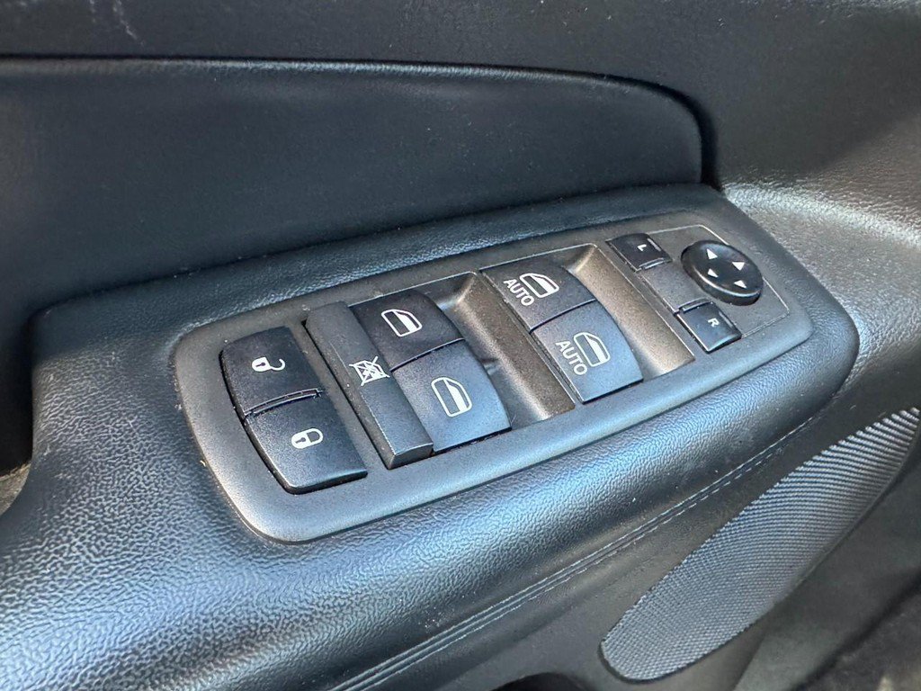 Used 2021 Jeep Grand Cherokee Limited AWD/4WD image 25