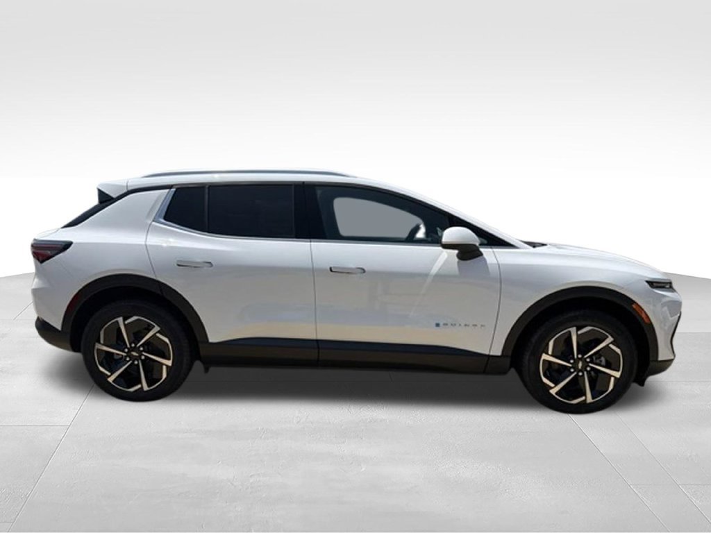 New 2026 Chevrolet Equinox EV LT FWD image 6