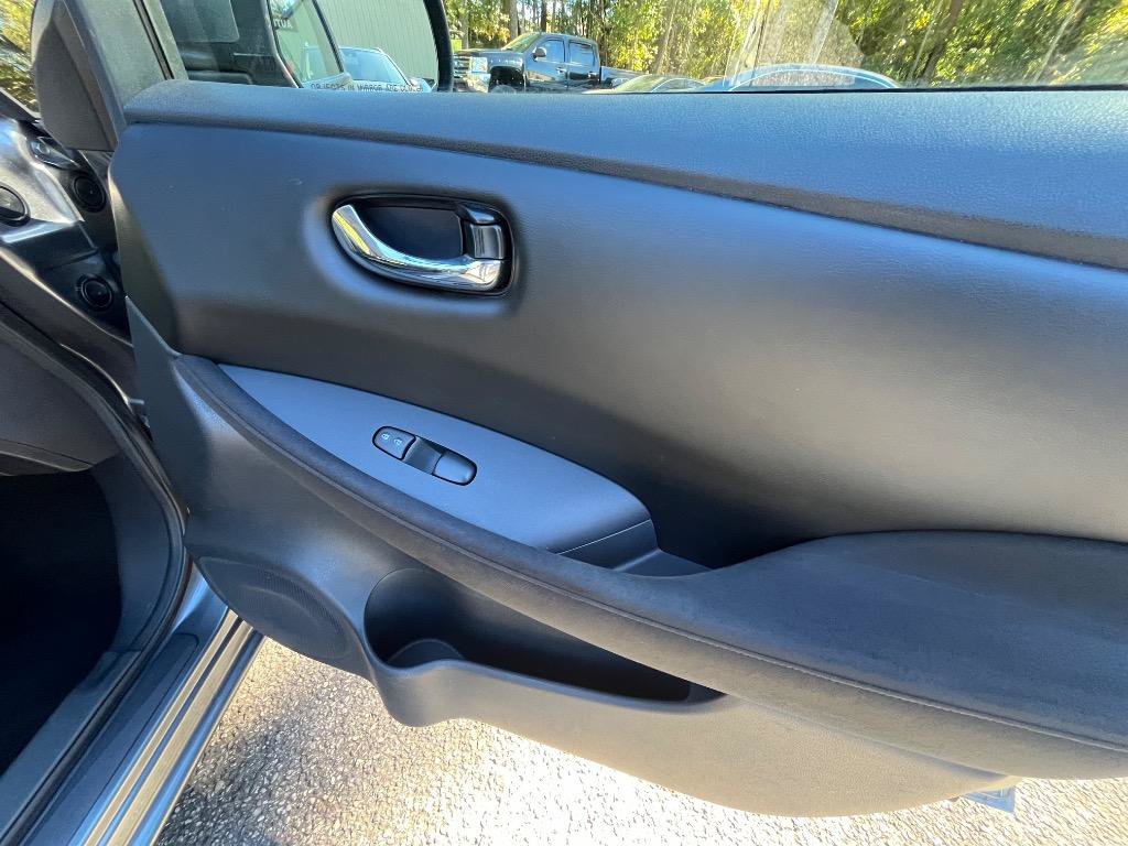 Used 2015 Nissan Leaf S w/ Charge Package FWD image 36