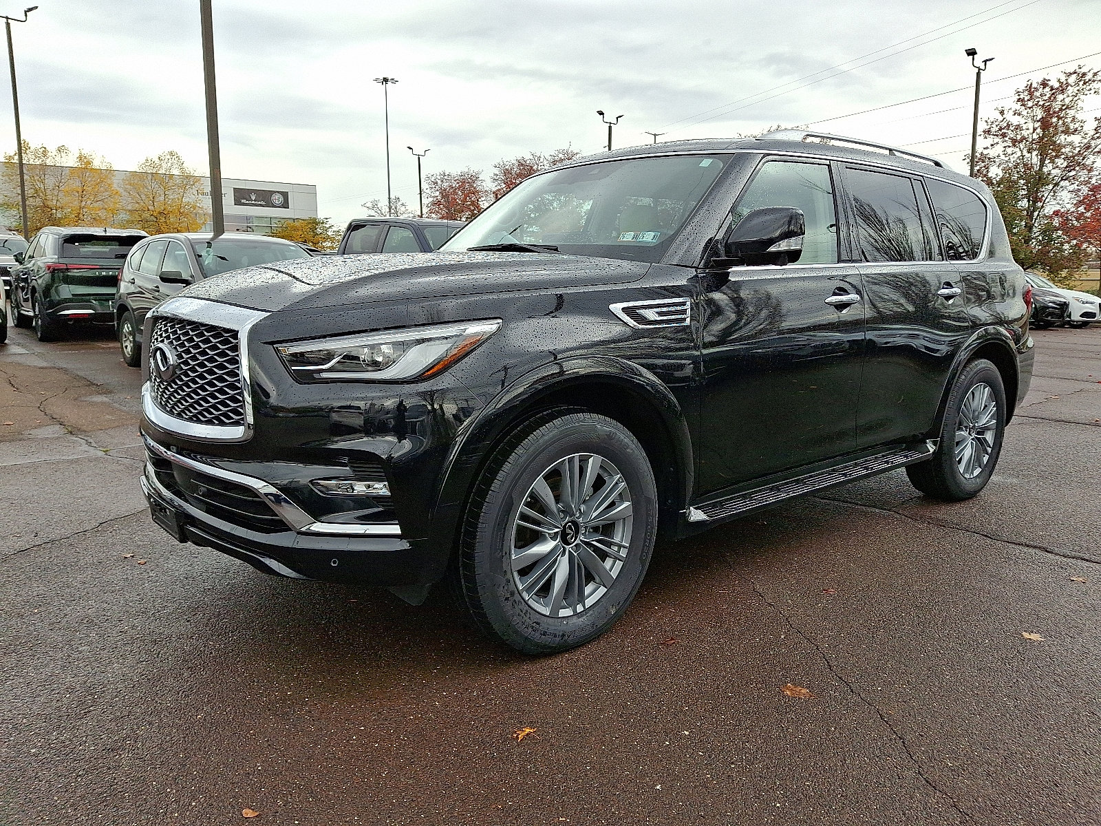 Certified 2024 INFINITI QX80 Luxe w/ Cargo Package image 3