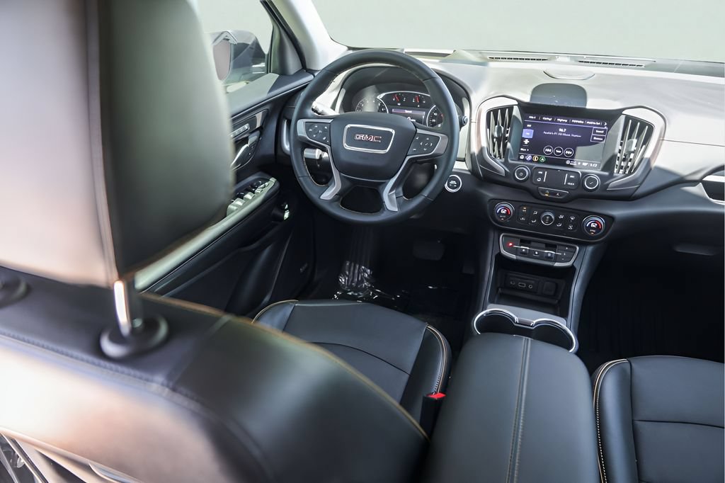 Used 2024 GMC Terrain AT4 w/ Infotainment Package II AWD/4WD image 28