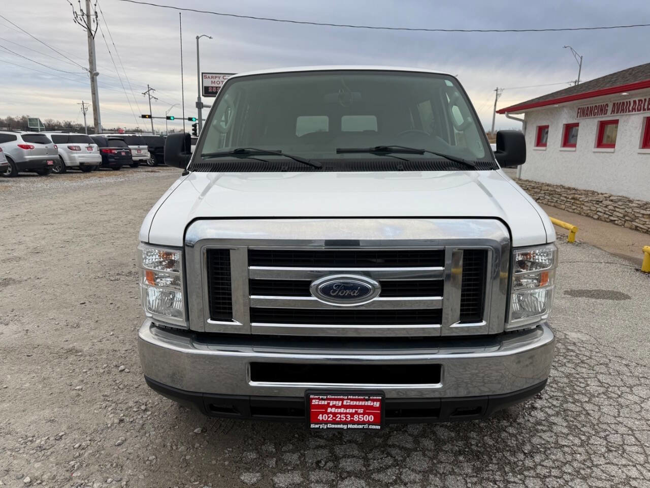 Used 2013 Ford E-350 and Econoline 350 XLT image 8