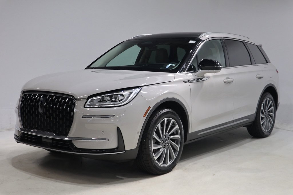 Used 2023 Lincoln Corsair Reserve w/ Equipment Group 202A AWD/4WD image 13