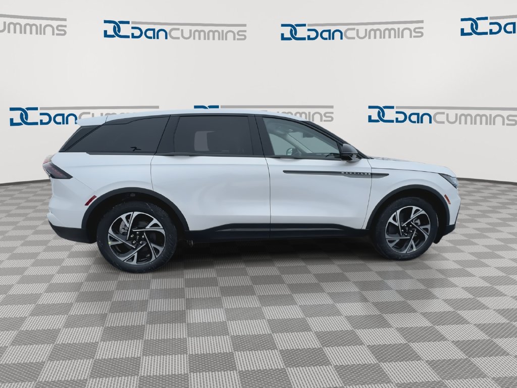 New 2026 Lincoln Nautilus Premier w/ Jet Appearance Package AWD/4WD image 9