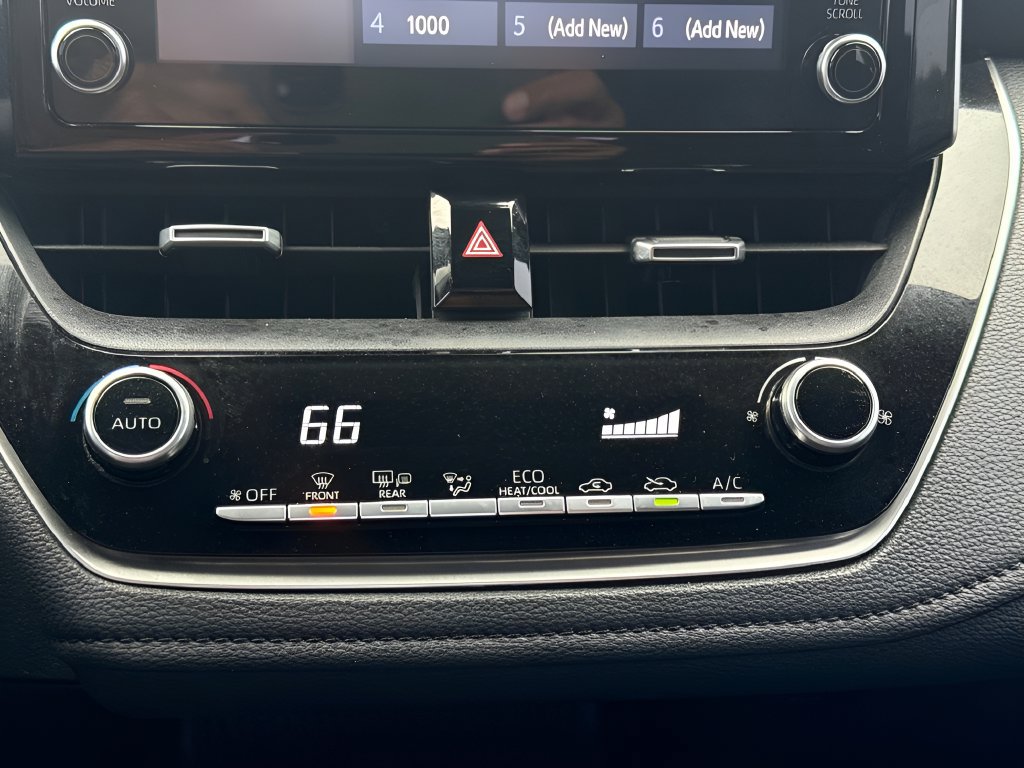 Used 2020 Toyota Corolla SE FWD image 15