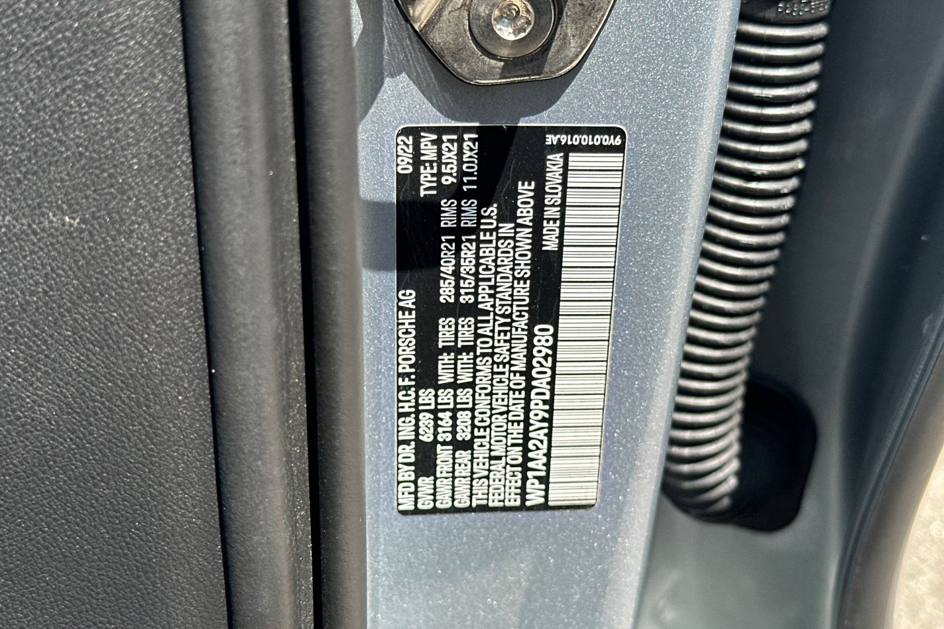Certified 2023 Porsche Cayenne AWD/4WD image 46