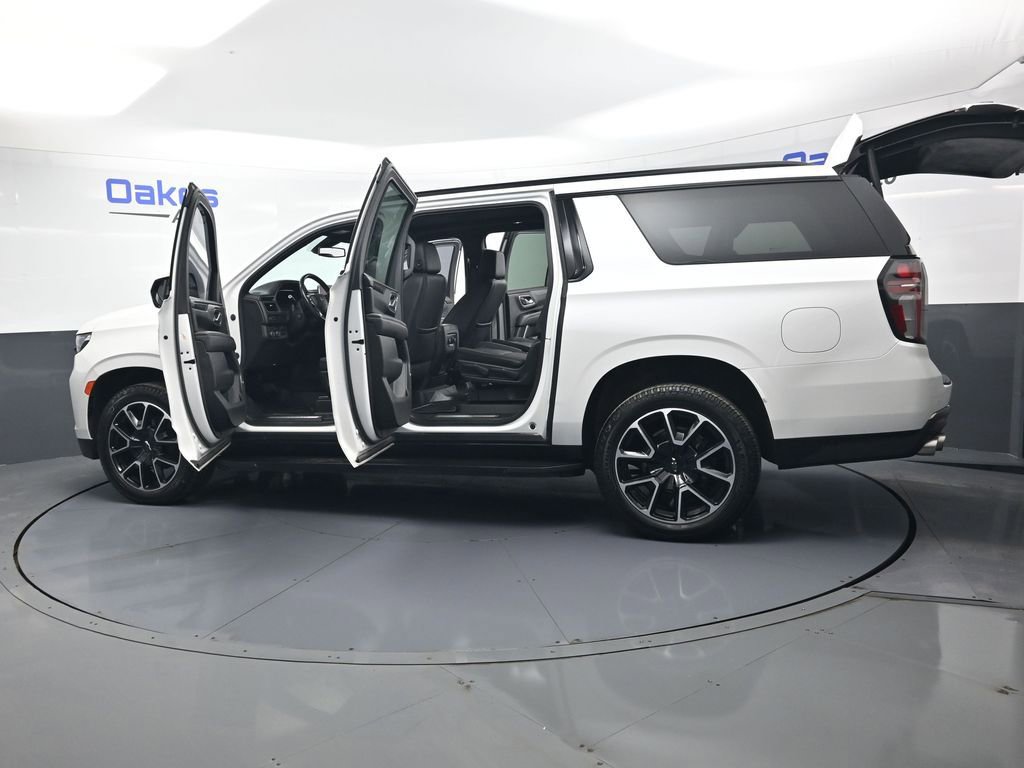 Used 2022 Chevrolet Suburban RST w/ Sport Performance Package AWD/4WD image 58