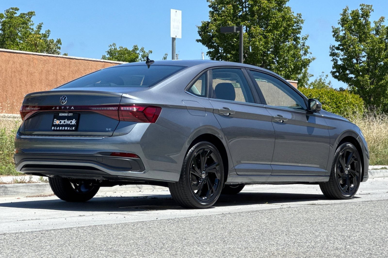 New 2026 Volkswagen Jetta SE FWD image 4